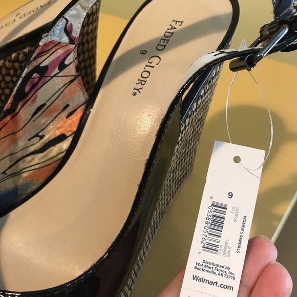Faded Glory Platform Sandals size 9 - Picture 2 of 7